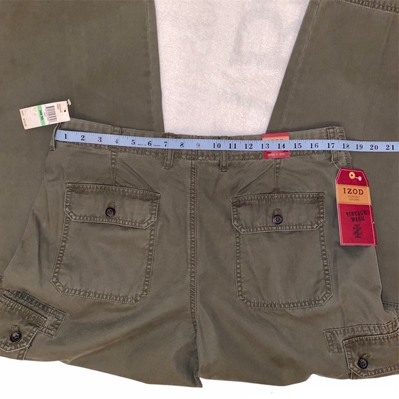 Men's Green Izod Luxury Sport Cargo Pants - Picture 7 of 10